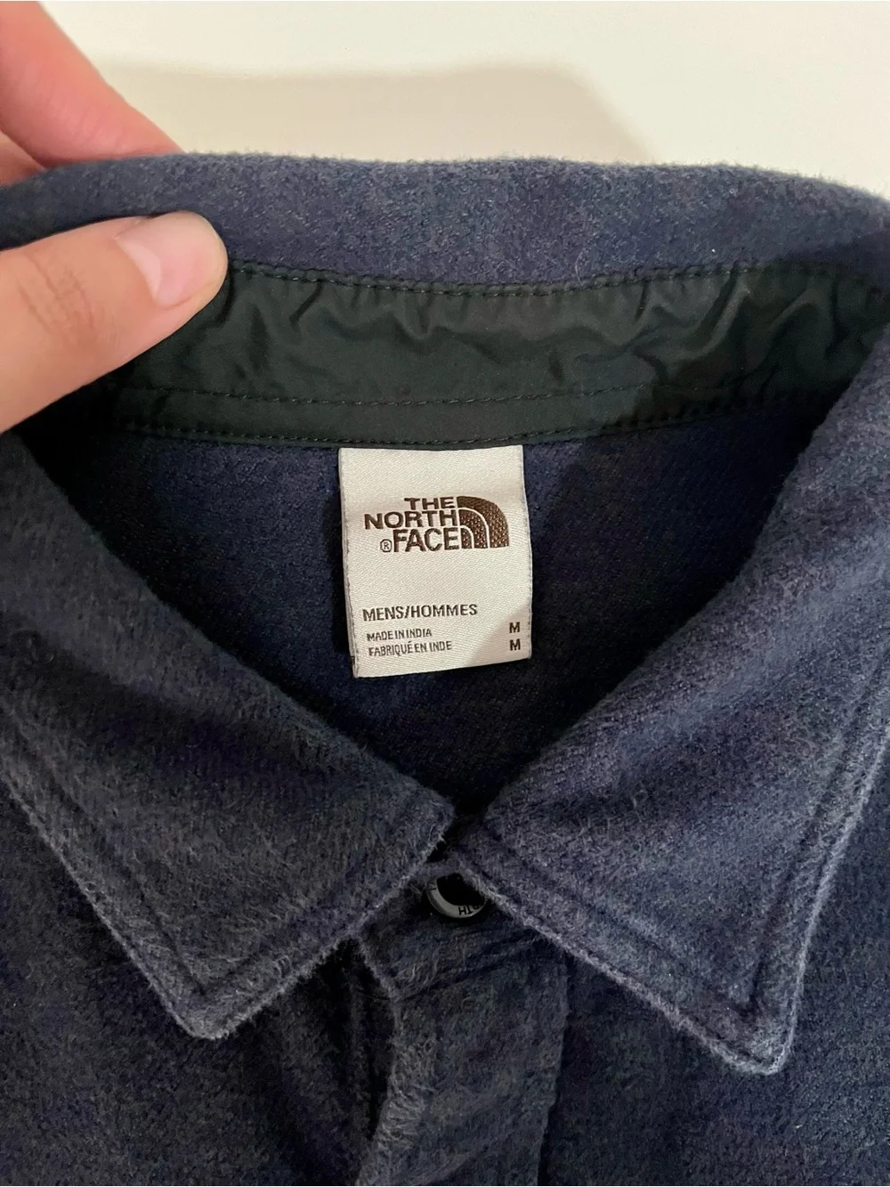 The North Face Men’s Medium Navy Blue Cotton Button-Up Utility Shirt Jacket